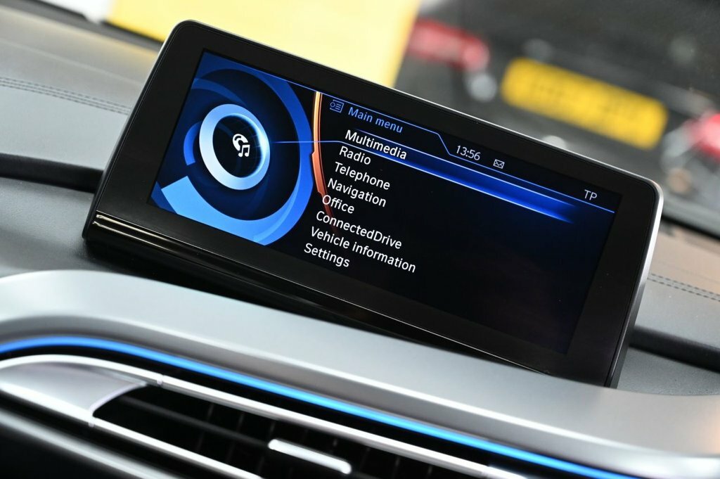 BMW i8 2dr Auto White #18