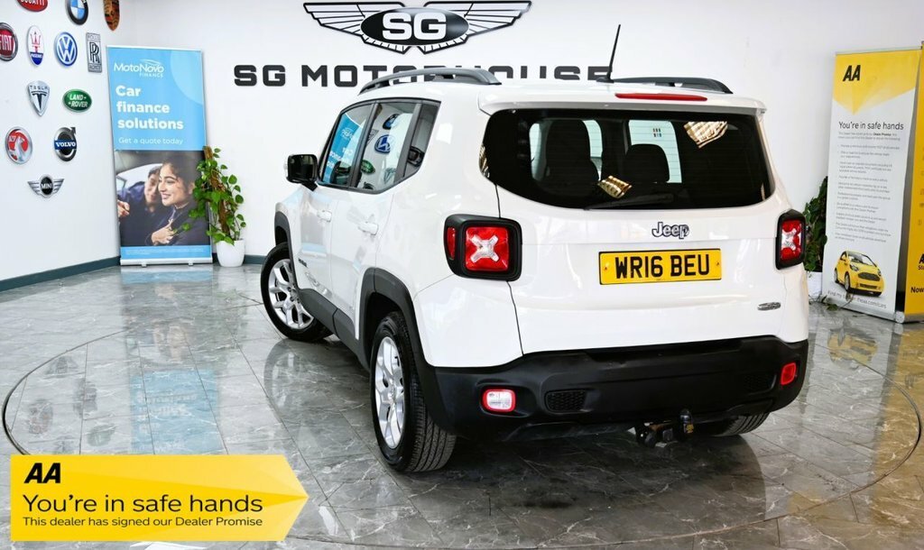 Jeep Renegade 1.4L Longitude White #2