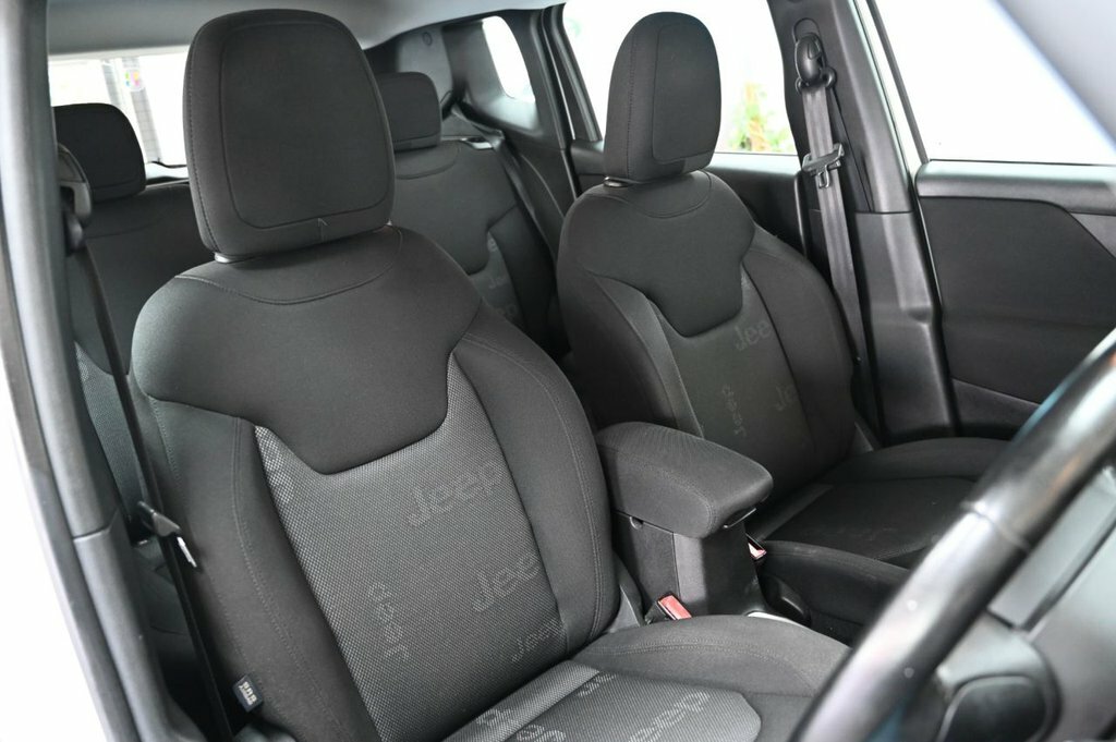 Jeep Renegade 1.4L Longitude White #4