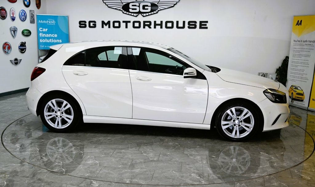 Mercedes-Benz A Class 1.6L Sport White #6
