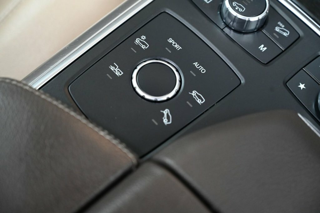 Mercedes-Benz GL Class 2013 5.5 Gl63 Amg 557 Bhp Silver #35