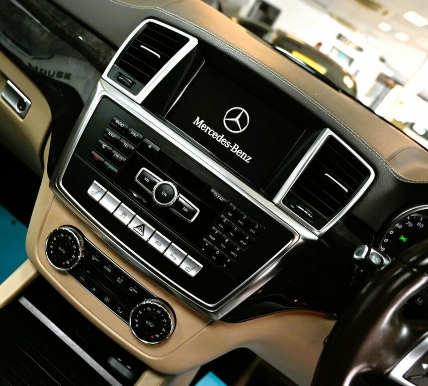 Mercedes-Benz GL Class 2013 5.5 Gl63 Amg 557 Bhp Silver #17