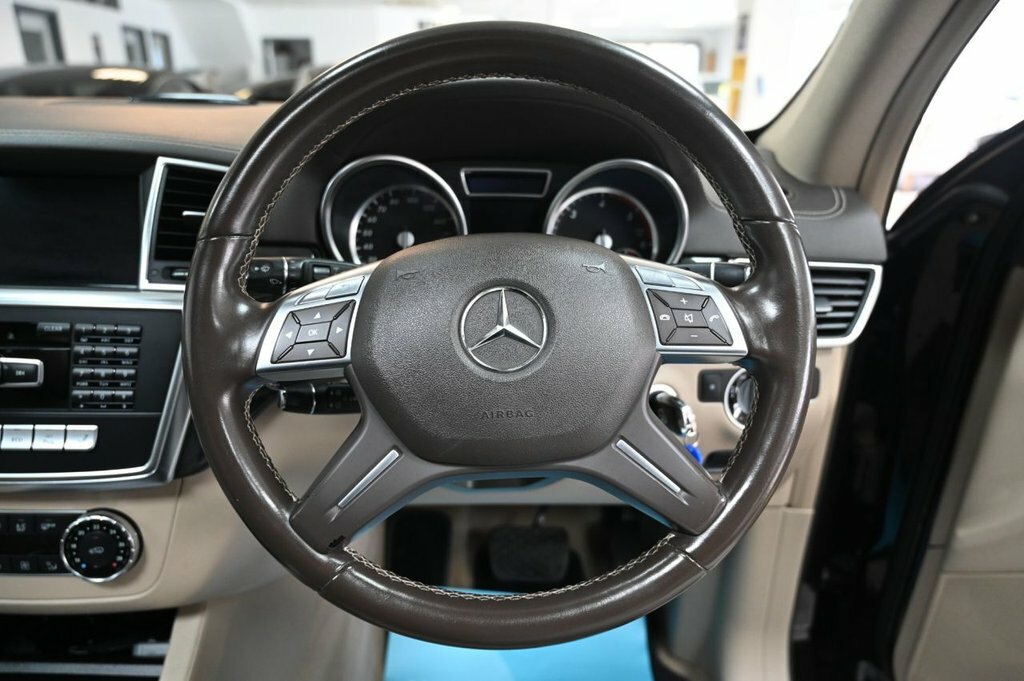 Mercedes-Benz GL Class 2013 5.5 Gl63 Amg 557 Bhp Silver #24