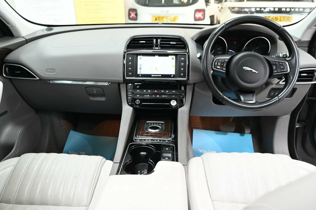 Jaguar F-Pace 2L Portfolio Grey #3