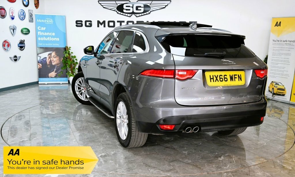 Jaguar F-Pace 2L Portfolio Grey #2