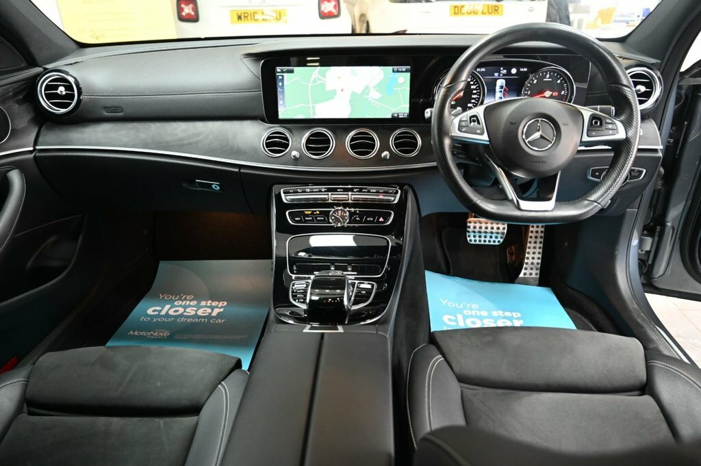 Mercedes-Benz E Class 3L Amg Line Grey #2