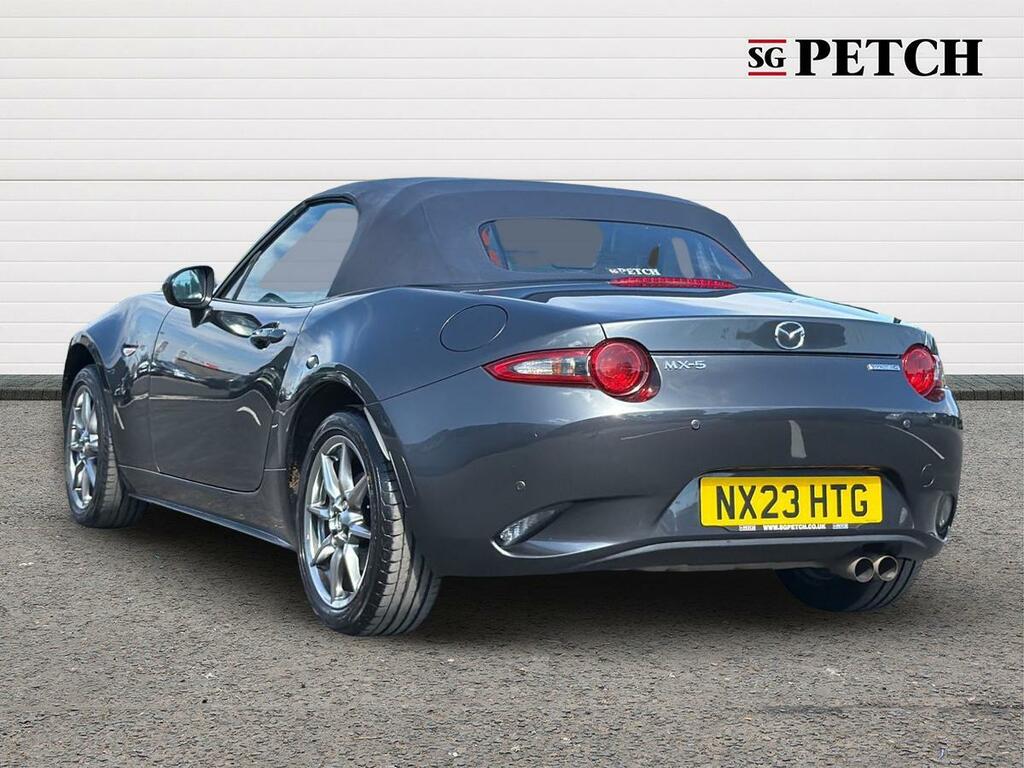 Mazda MX-5 Manual #5