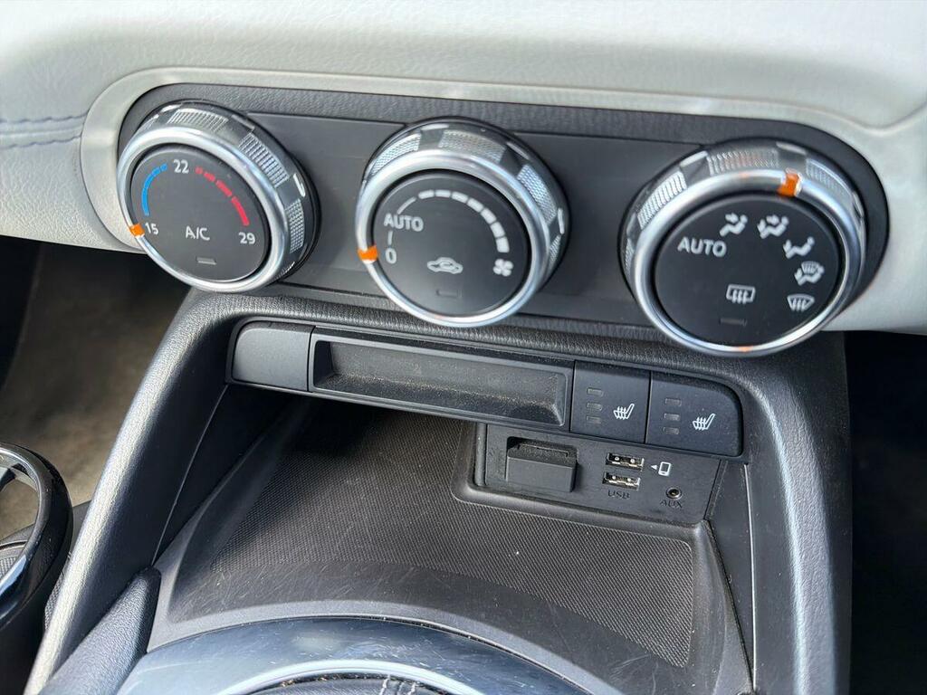 Mazda MX-5 Manual #21