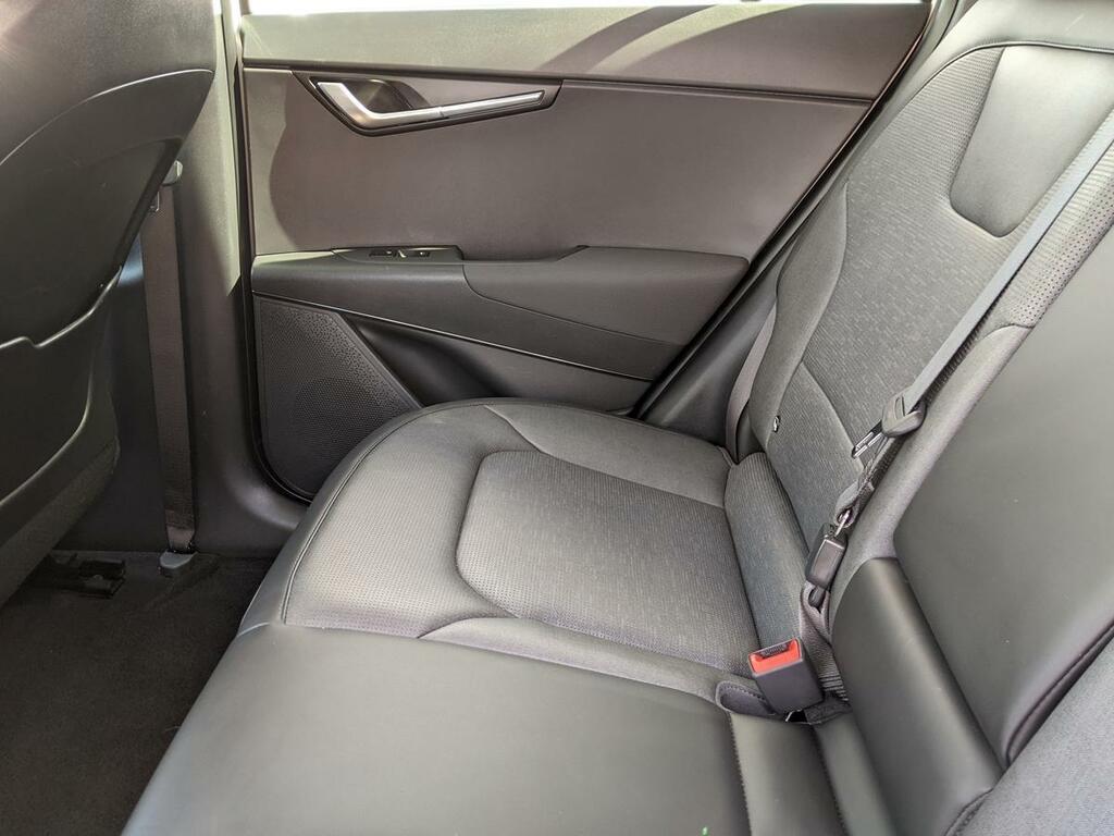 Kia e-Niro 2 Black #17
