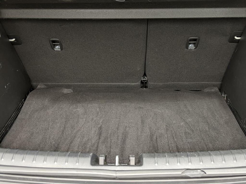 Kia Stonic Maxx White #18