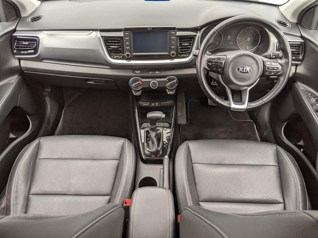 Kia Stonic Maxx White #11