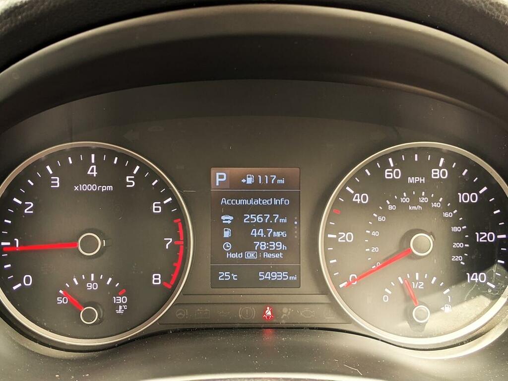Kia Stonic Maxx White #14