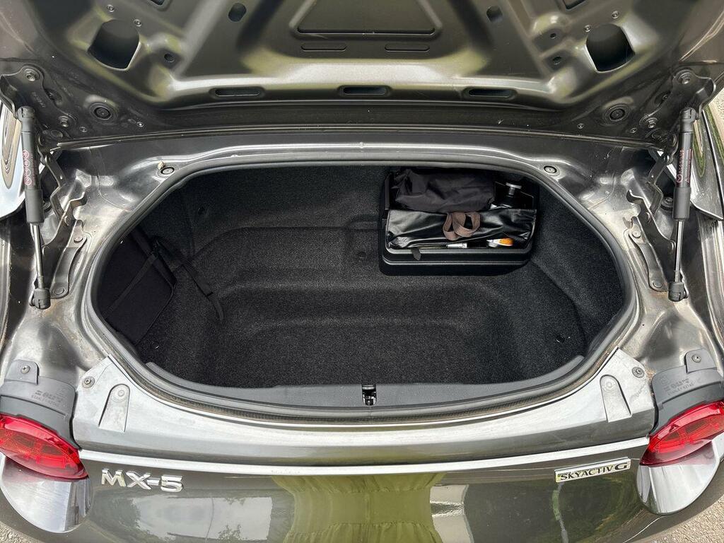 Mazda MX-5 RF 2.0 Skyactiv-g Sport Tech Convertible Red #18