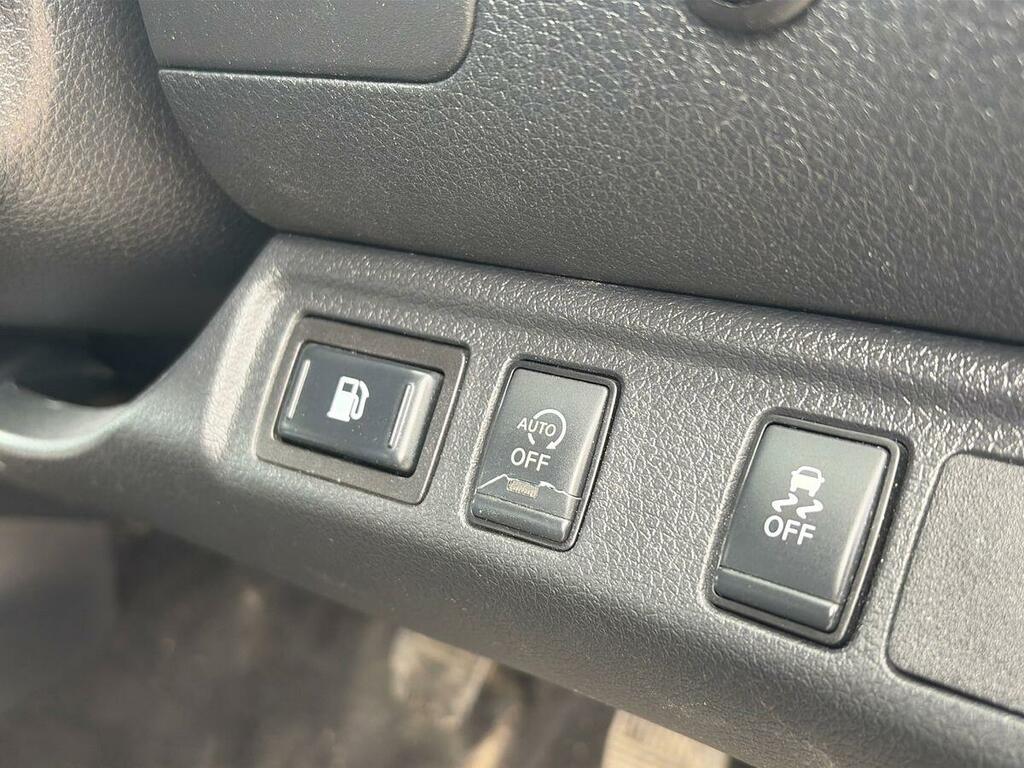 Nissan Navara Dci Tekna Shr Dcb Silver #23
