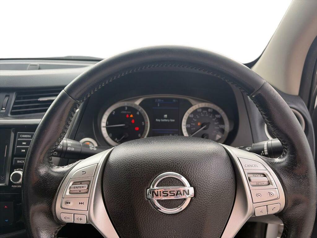 Nissan Navara Dci Tekna Shr Dcb Silver #13
