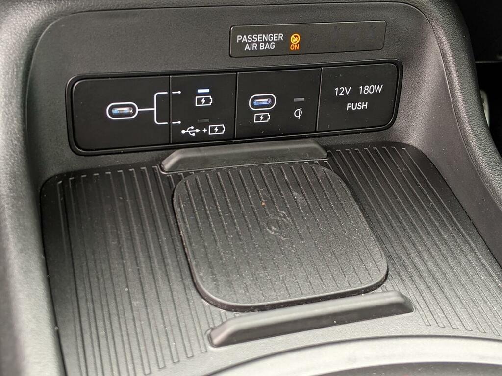 Hyundai Kona Hatchback Blue #28
