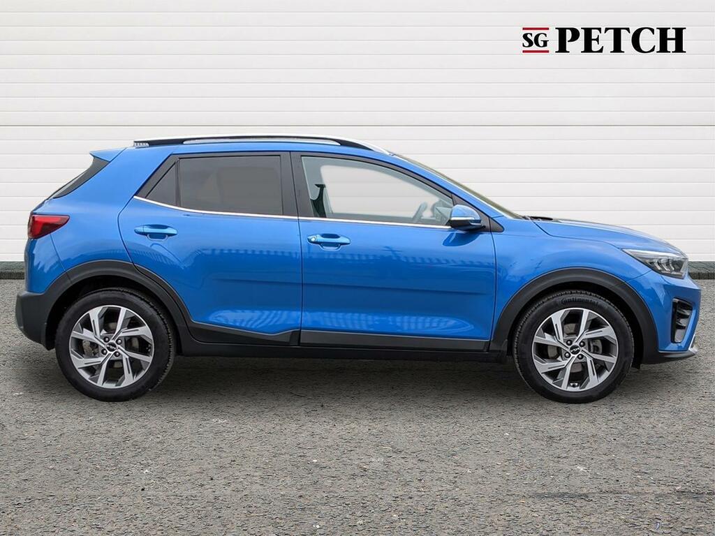 Kia Stonic Petrol Black #2