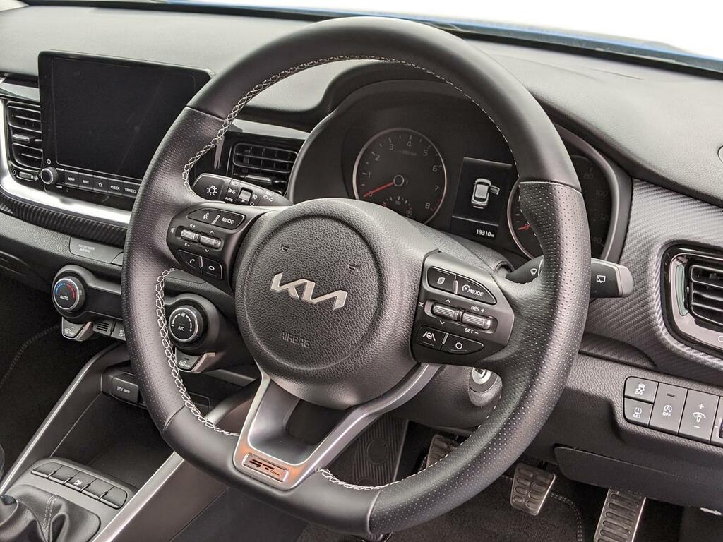 Kia Stonic Petrol Black #10