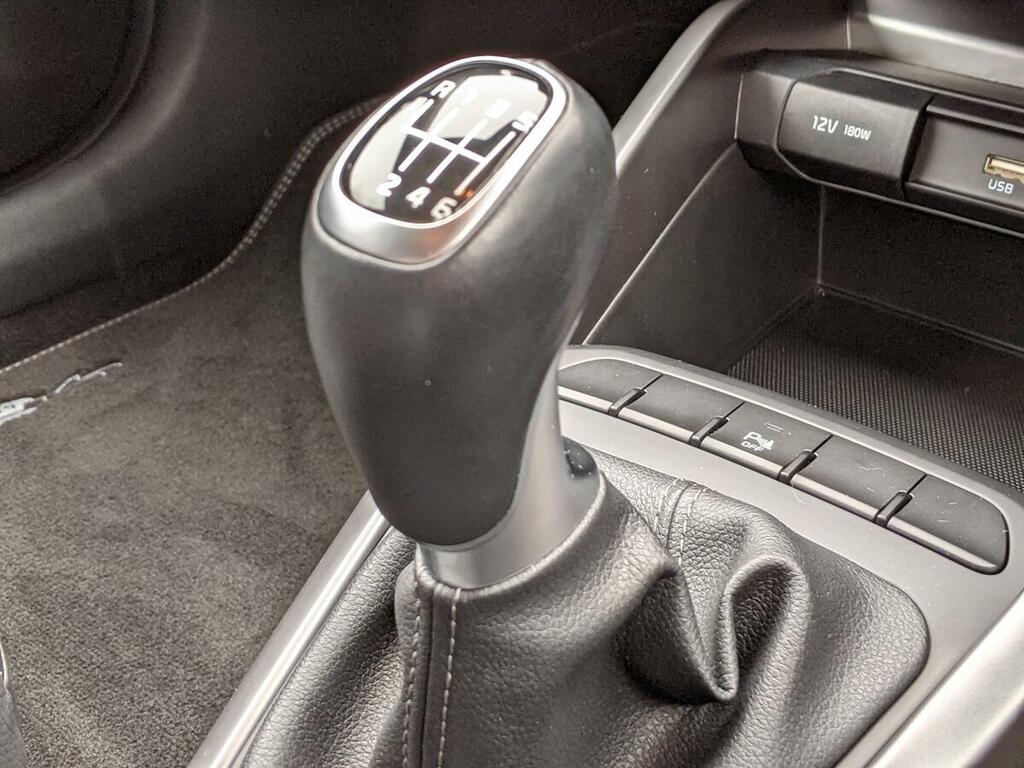 Kia Stonic Petrol Black #21