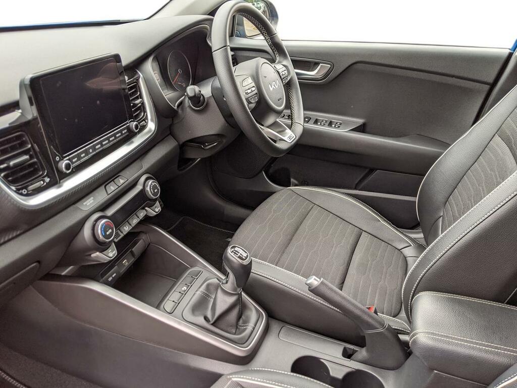 Kia Stonic Petrol Black #15