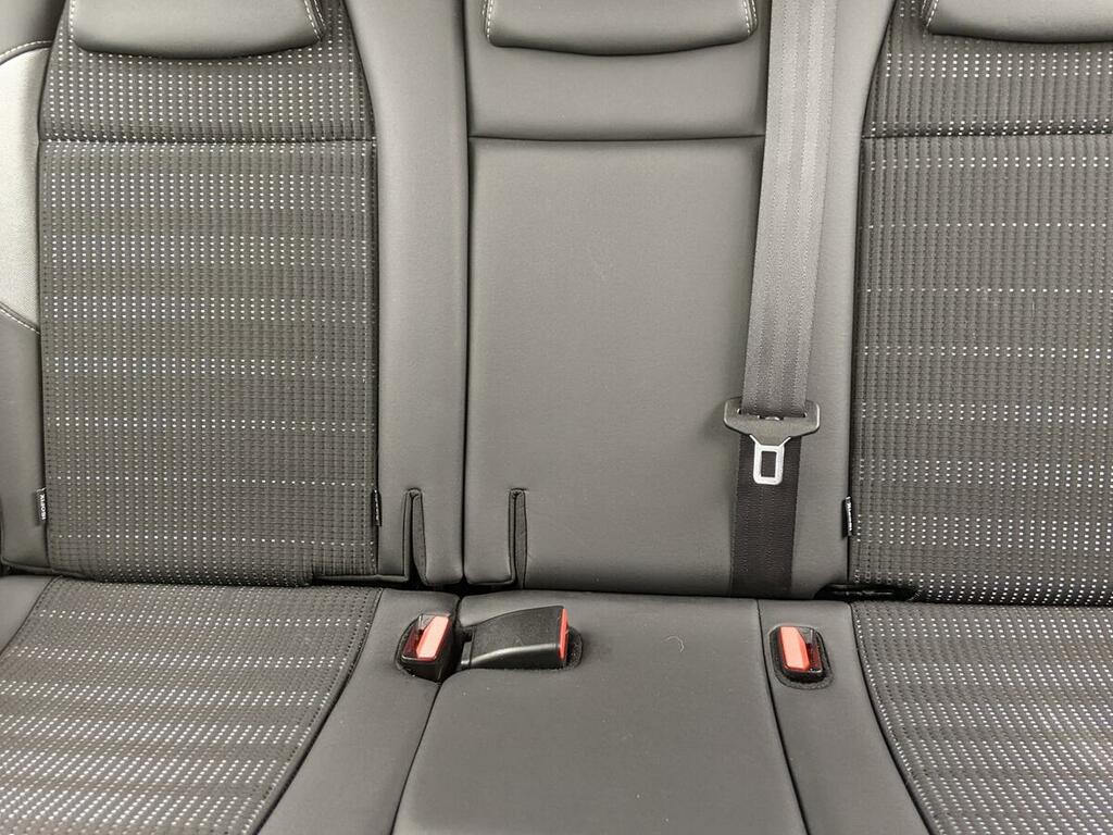 Peugeot 2008 Active Black #25