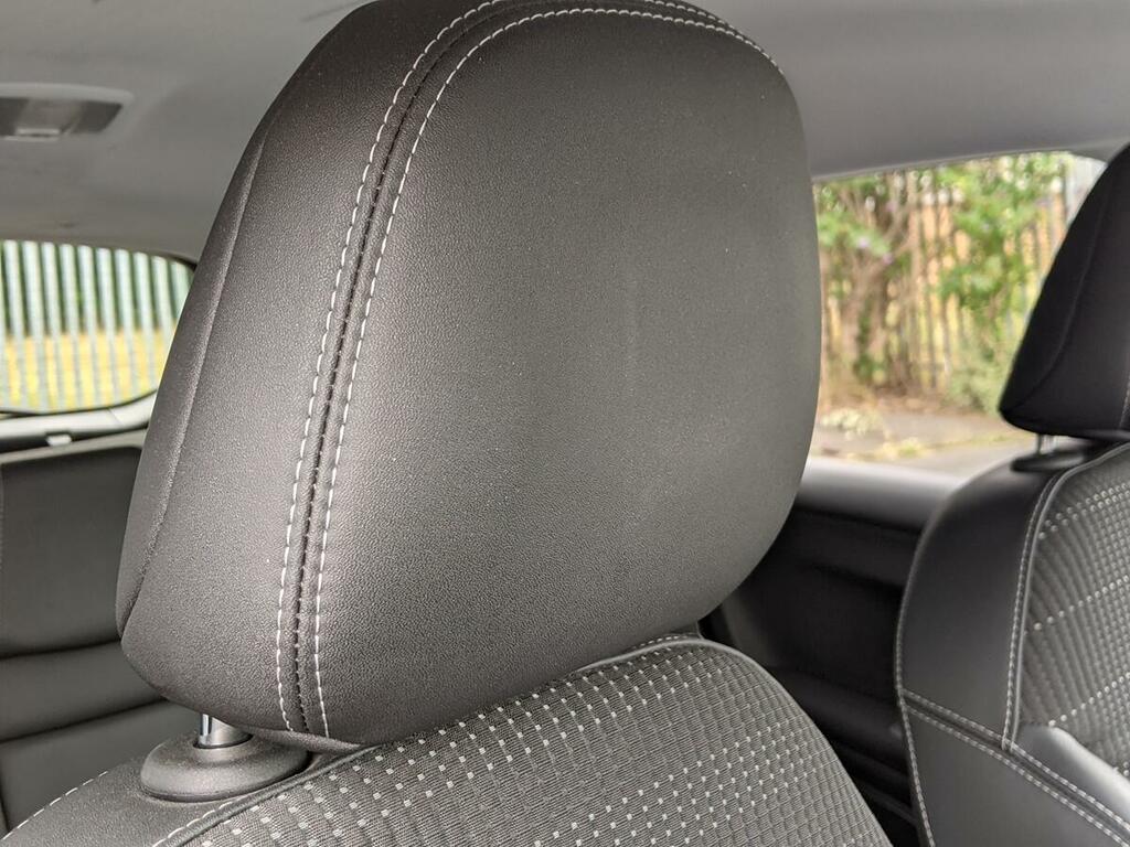 Peugeot 2008 Active Black #24