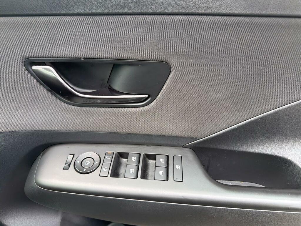 Hyundai Kona Advance Grey #28