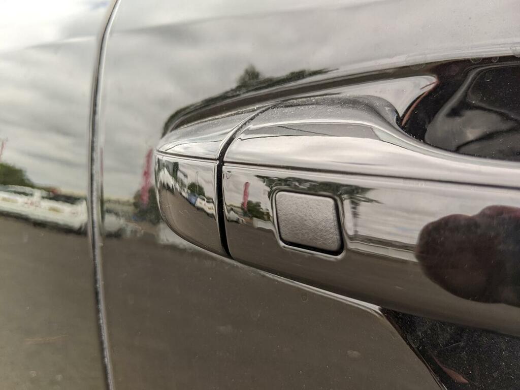 Kia Niro Kia Niro 2 White #26
