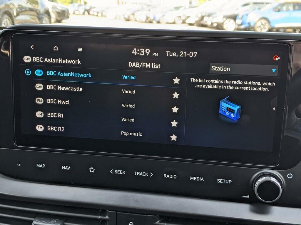 Hyundai I20 Se Connect White #20