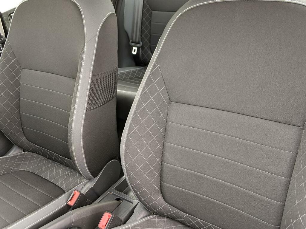 Skoda Fabia 1.0 Tsi Se L Silver #16