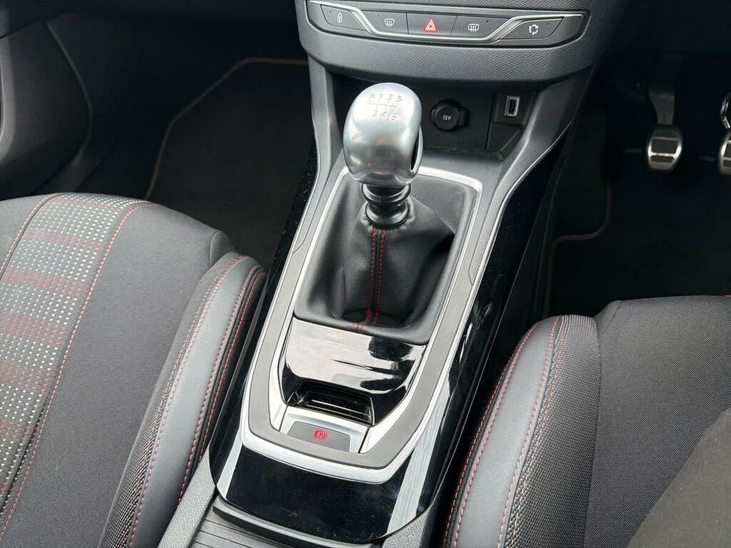 Peugeot 308 1.5 Bluehdi 130 Tech Edition E White #22