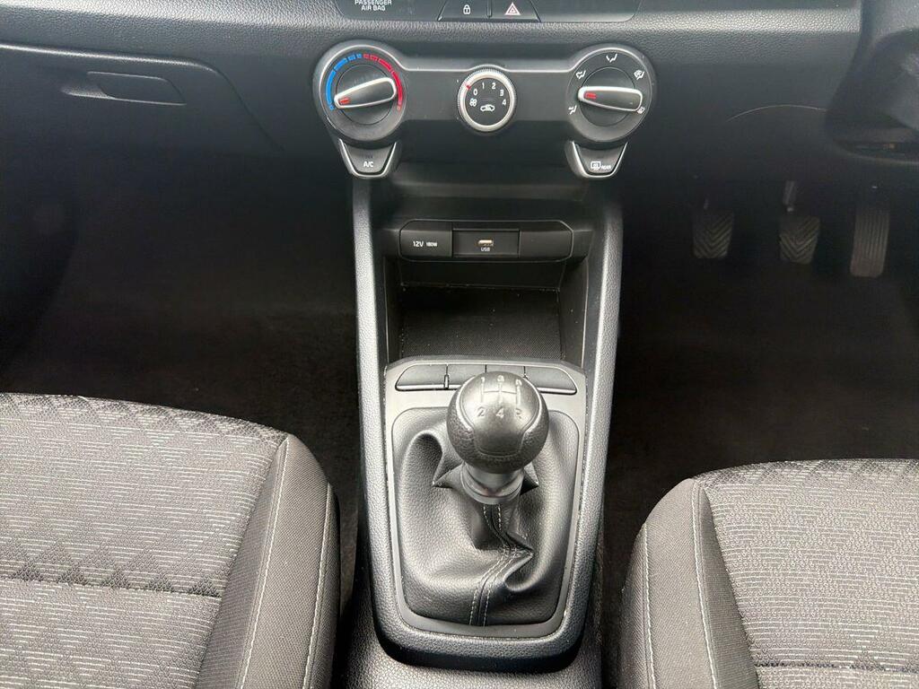 Kia RIO 1.2 2 Euro 6 Ss White #28