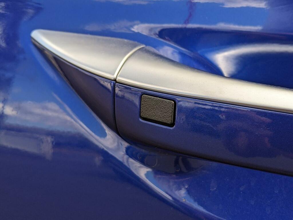 Hyundai Ioniq Premium Silver #30
