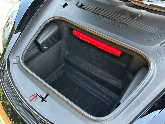 Porsche 718 Cayman 2022 4.0 Cayman Gt4 Pdk 415 Bhp Black #72