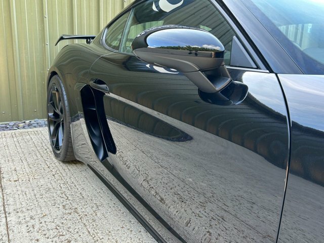 Porsche 718 Cayman 2022 4.0 Cayman Gt4 Pdk 415 Bhp Black #14