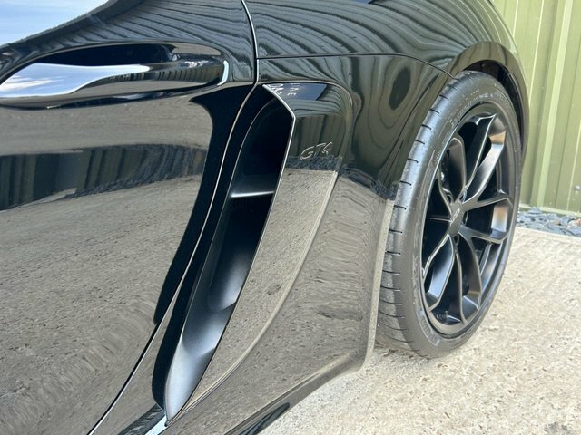 Porsche 718 Cayman 2022 4.0 Cayman Gt4 Pdk 415 Bhp Black #90
