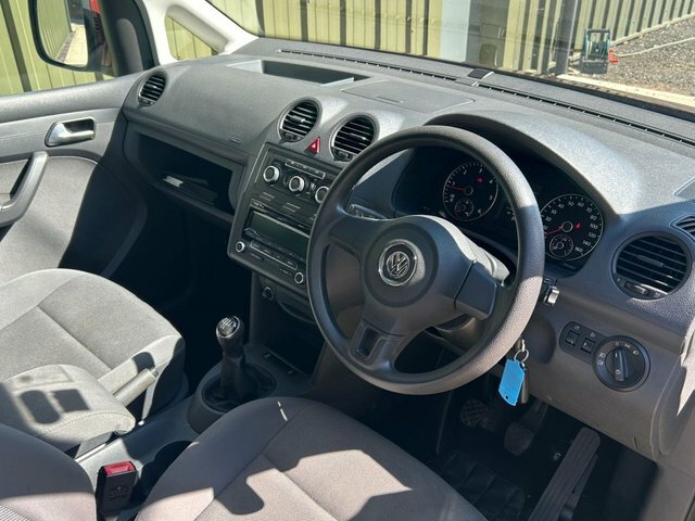 Volkswagen Caddy Maxi Life C20 Life Tdi Bluemotion Technology Black #6