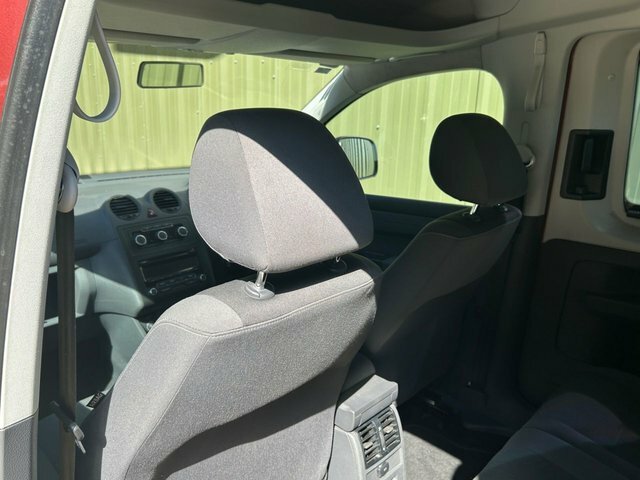 Volkswagen Caddy Maxi Life C20 Life Tdi Bluemotion Technology Black #15