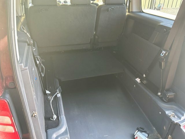 Volkswagen Caddy Maxi Life C20 Life Tdi Bluemotion Technology Black #22