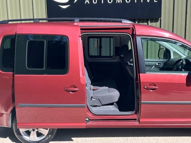 Volkswagen Caddy Maxi Life C20 Life Tdi Bluemotion Technology Black #50