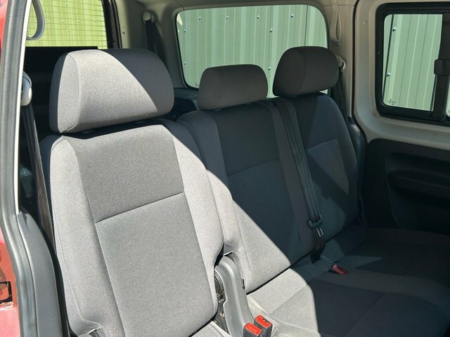 Volkswagen Caddy Maxi Life C20 Life Tdi Bluemotion Technology Black #38