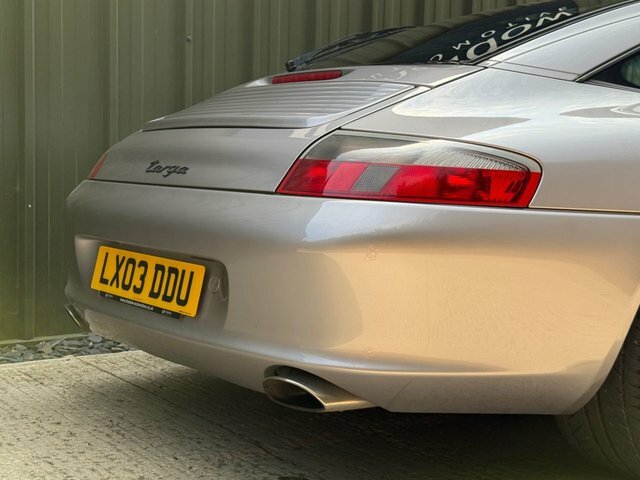 Porsche 911 Carrera 2 #41