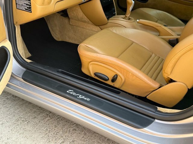 Porsche 911 Carrera 2 #16