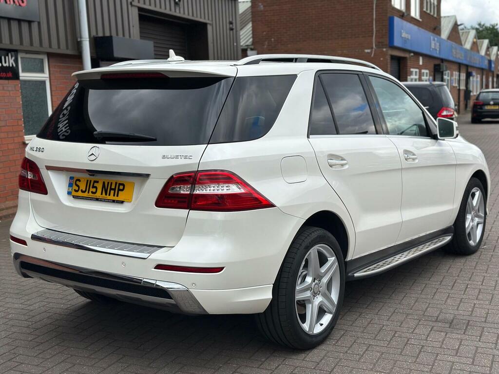 Mercedes-Benz M Class 2.1 Ml250 Bluetec Amg Line Suv G-tronic White #23