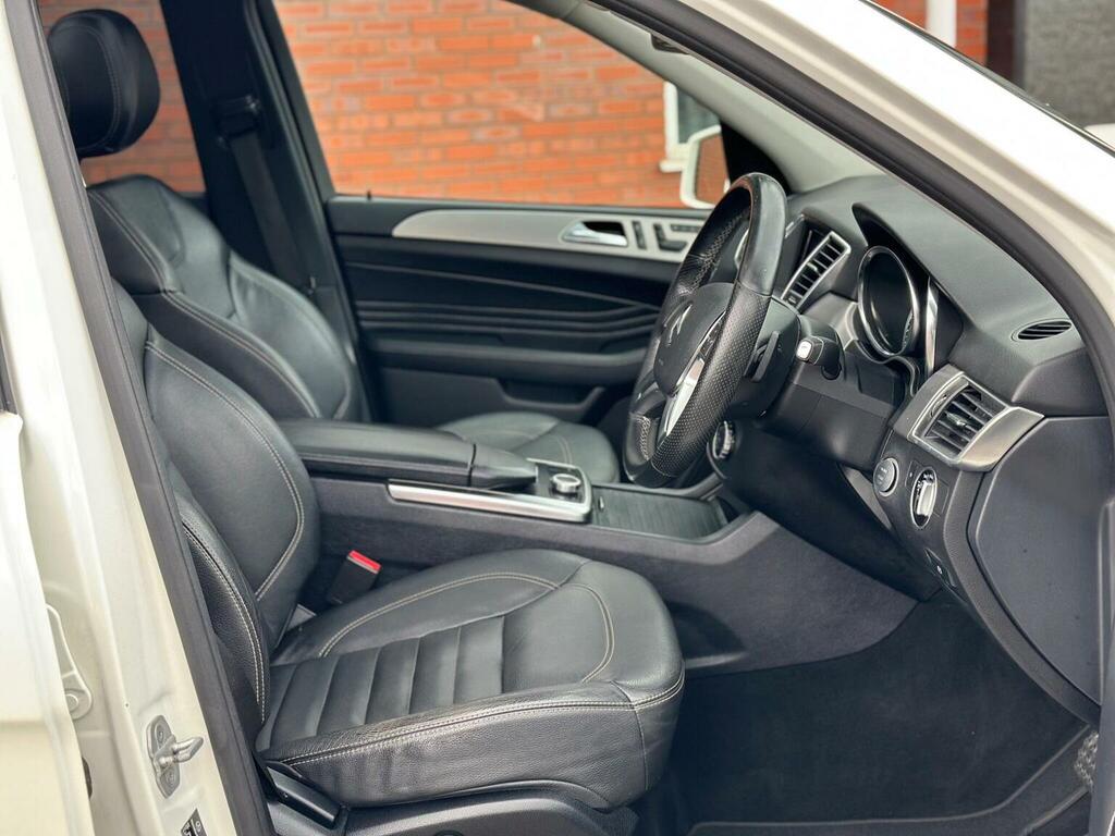 Mercedes-Benz M Class 2.1 Ml250 Bluetec Amg Line Suv G-tronic White #26