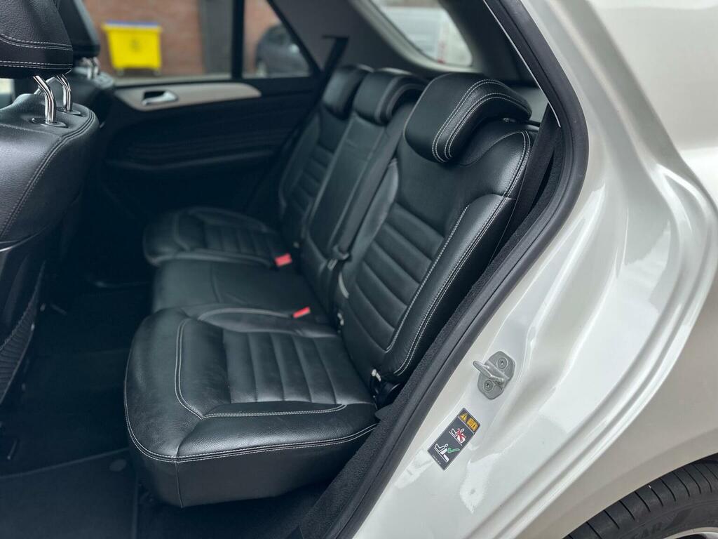 Mercedes-Benz M Class 2.1 Ml250 Bluetec Amg Line Suv G-tronic White #36