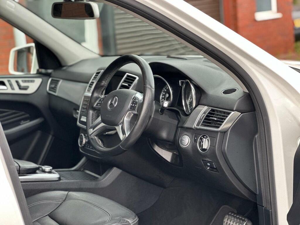 Mercedes-Benz M Class 2.1 Ml250 Bluetec Amg Line Suv G-tronic White #28