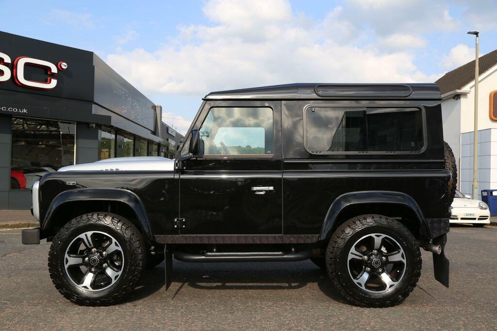 Land Rover Defender 90 Xs Black #6