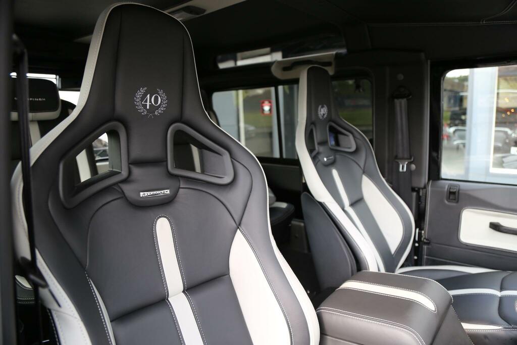 Land Rover Defender 90 Xs Black #3