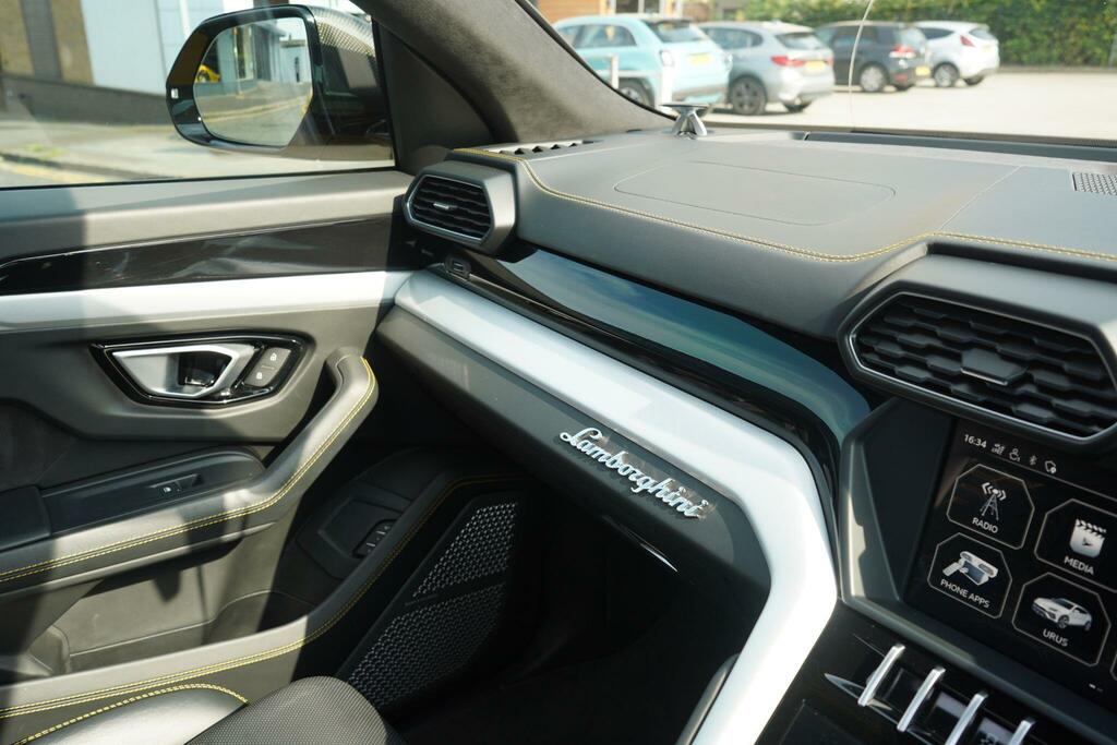 Lamborghini Urus Suv Black #20